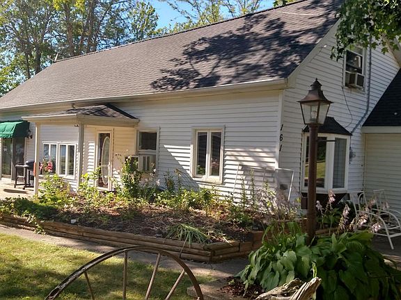 4th image of 161 Lake Dr