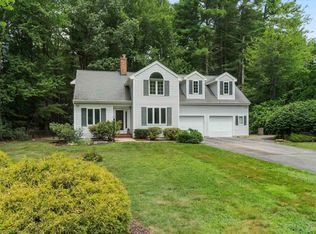 11 Spring Hill Rd, Bedford, NH 03110