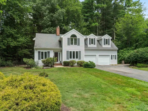 11 Spring Hill Road, Bedford, NH 03110