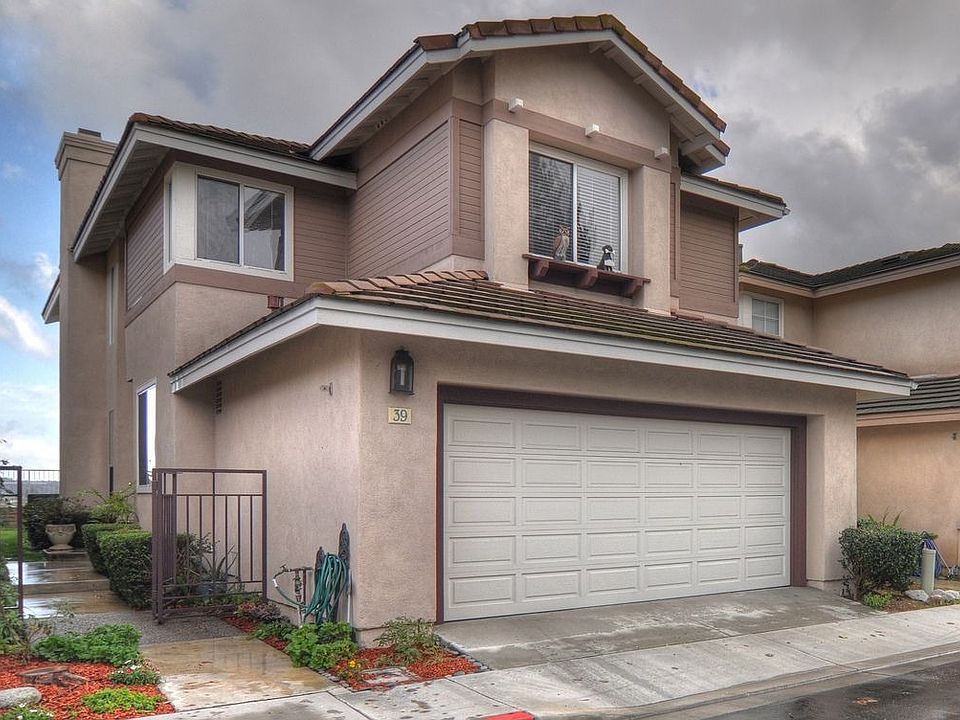 1st image of 39 Cottage Ln
