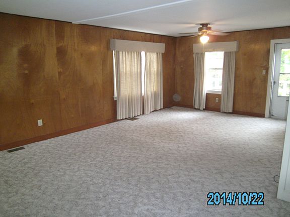 4th image of 2703 E. Oakland Avenue