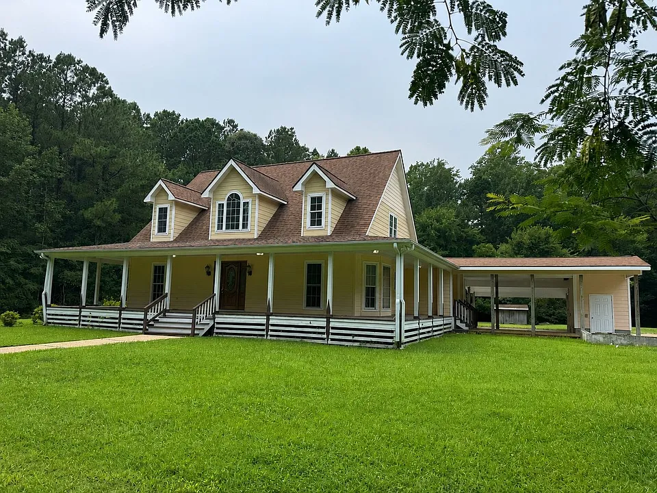 748 Alligator Creek Rd
