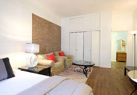 5th image of 225 E 49th St APT 3D