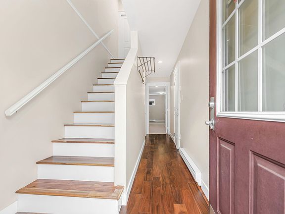 5th image of 16760 61st Ave #25