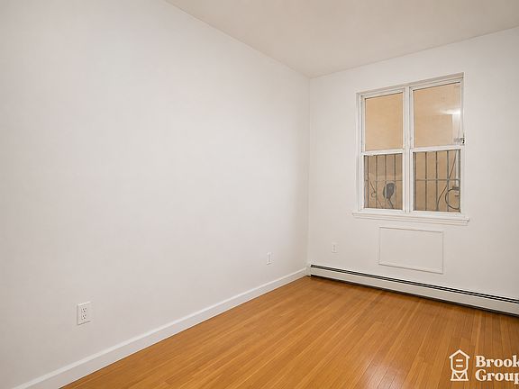 5th image of 475 Hart St Floor 2
