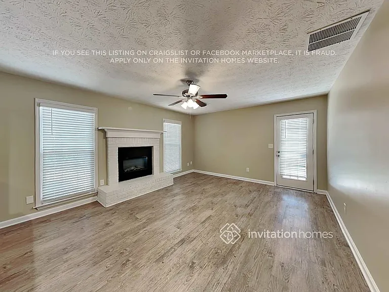 4491 Marci St — Photo 4