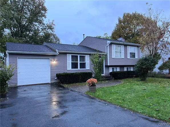 413 Old Cove Rd, Liverpool, NY 13090