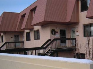 273 Bay Village Dr, Irondequoit, NY 14609