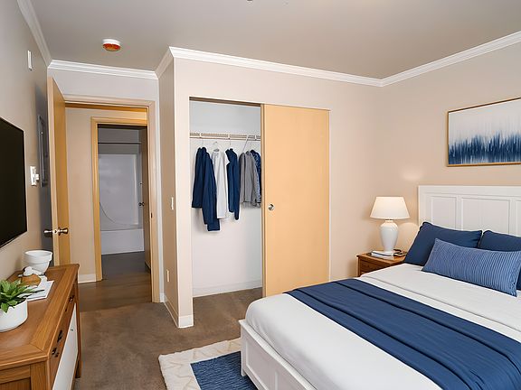 3rd image of 1405 S 308th St #201