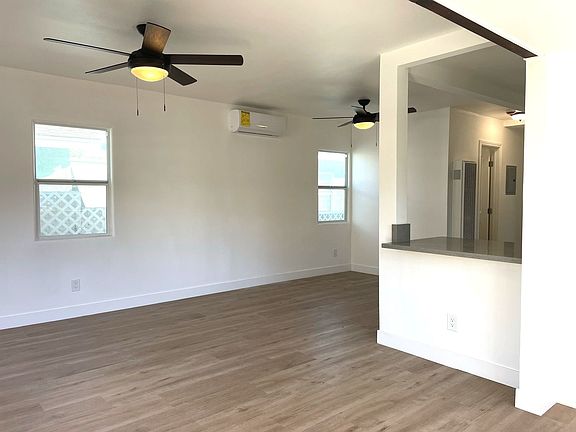 3rd image of 3124 & 3126 S Carolina St #3124