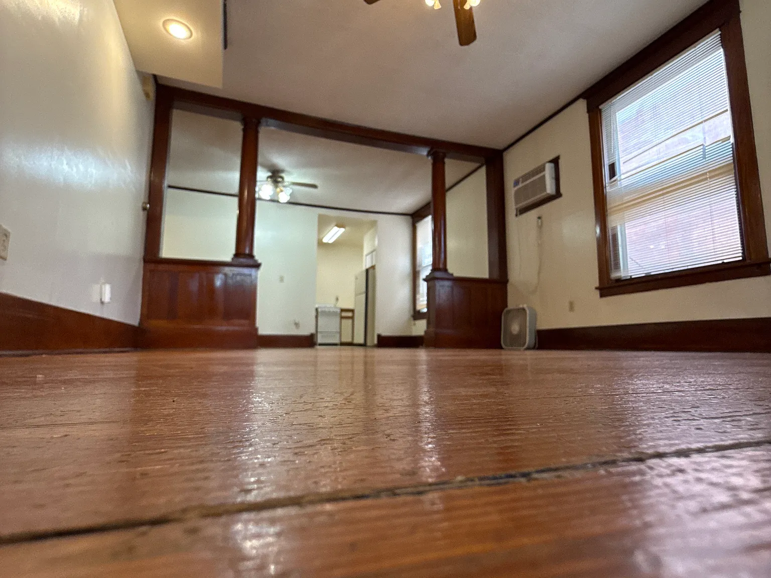 Studio, 740 sqft, $695 — Photo 2