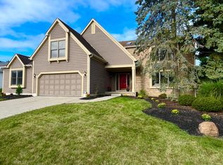 381 Briarbend Blvd, Powell, OH