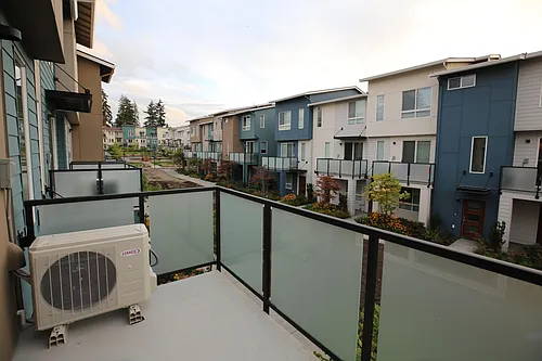 14687 36th Ct NE Photo 1