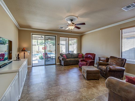 3rd image of 40040 N Curie Ct