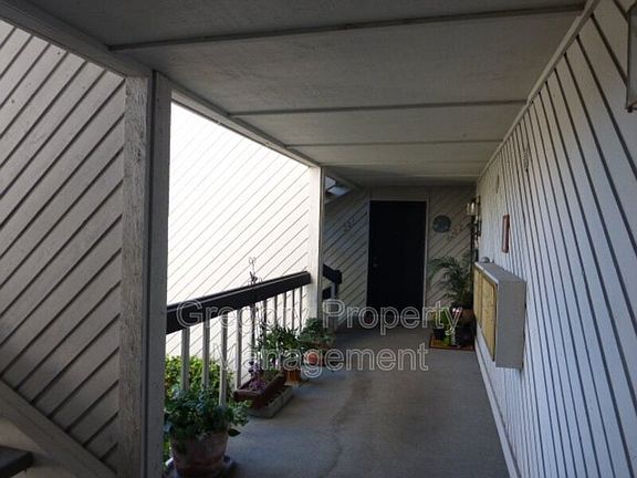 4th image of 6627 Lakeview Dr APT A203