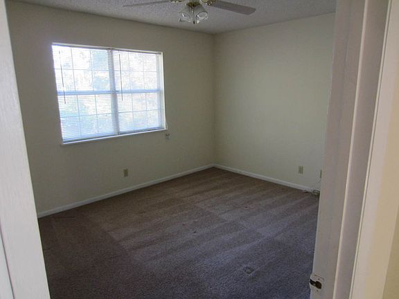 3rd image of 4B Wooddale Dr #0