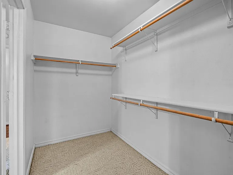 Pointer Lane Duplex — Photo 8