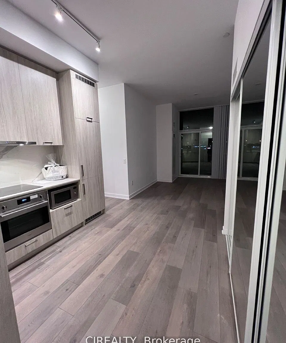 2 bed, $2,650 — Photo 3