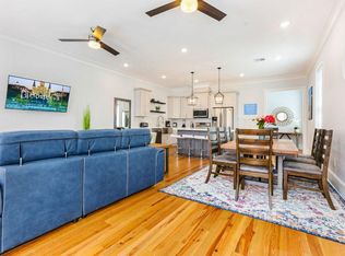 1218 Carondelet St #ID1269945P, New Orleans, LA 70130