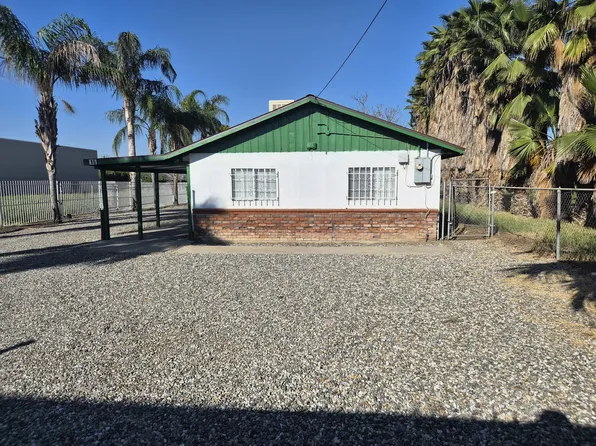 15 Fairfax Rd, Bakersfield, CA 93307