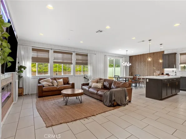 28341 Heather Green Way, Menifee, CA 92584