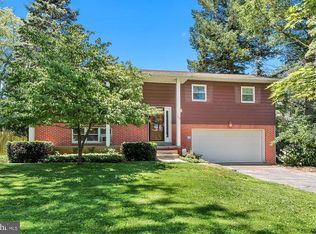 410 Hill Rd, Wernersville, PA 19565