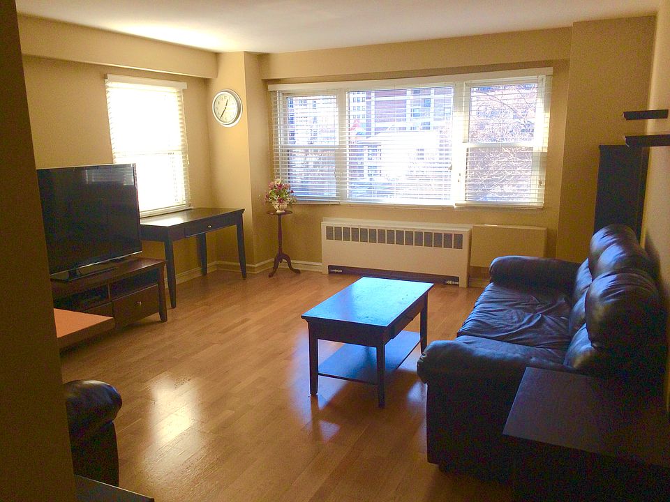 Living/dining room