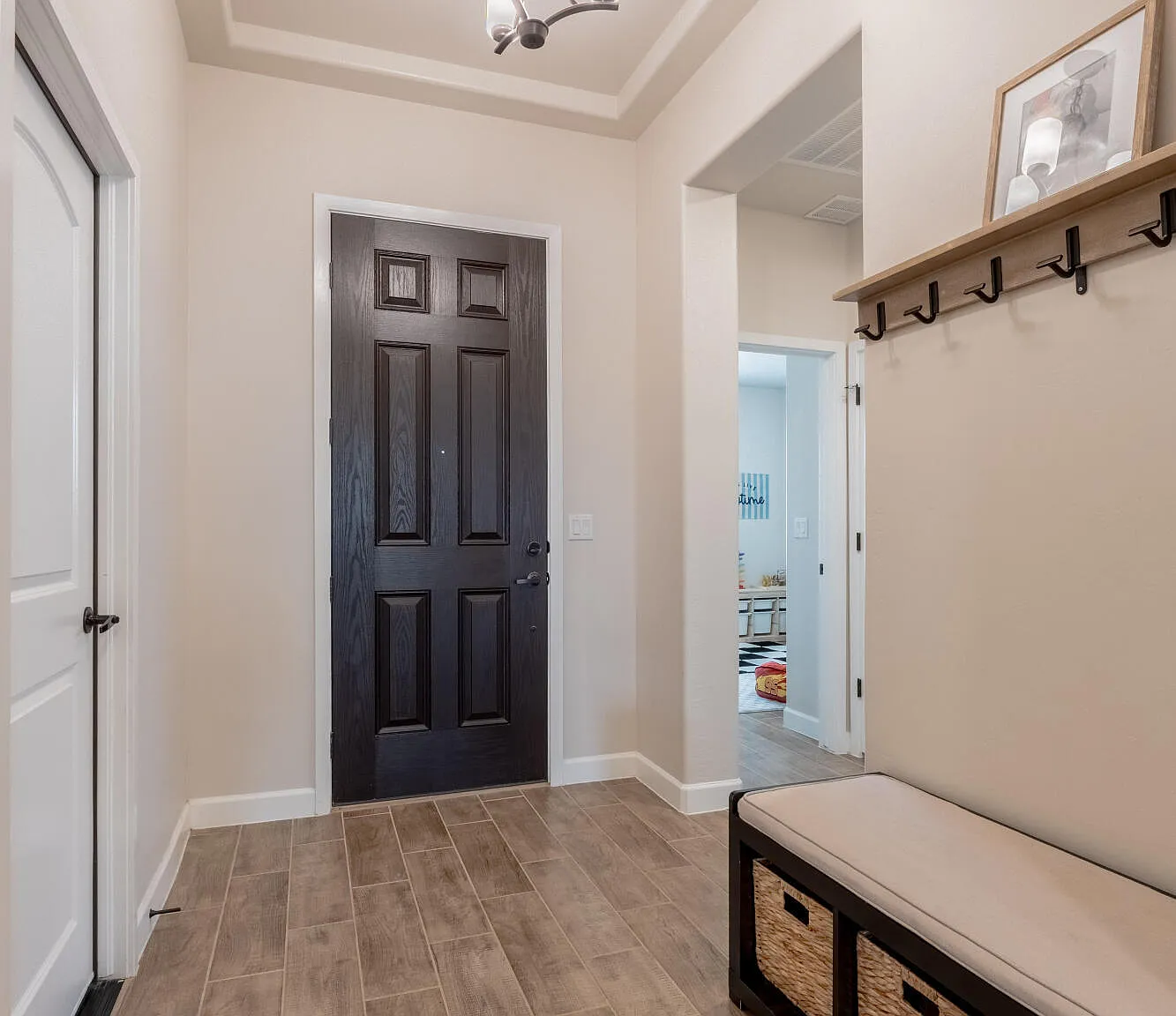 4 bed, 2.0 bath, 1744 sqft, $2,100 — Photo 3