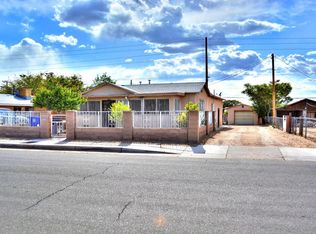 1909 Arno St SE, Albuquerque, NM 87102