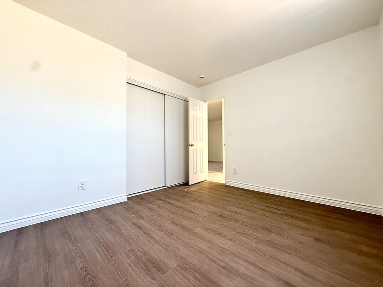 430 S Willie James Jones Ave — Photo 13