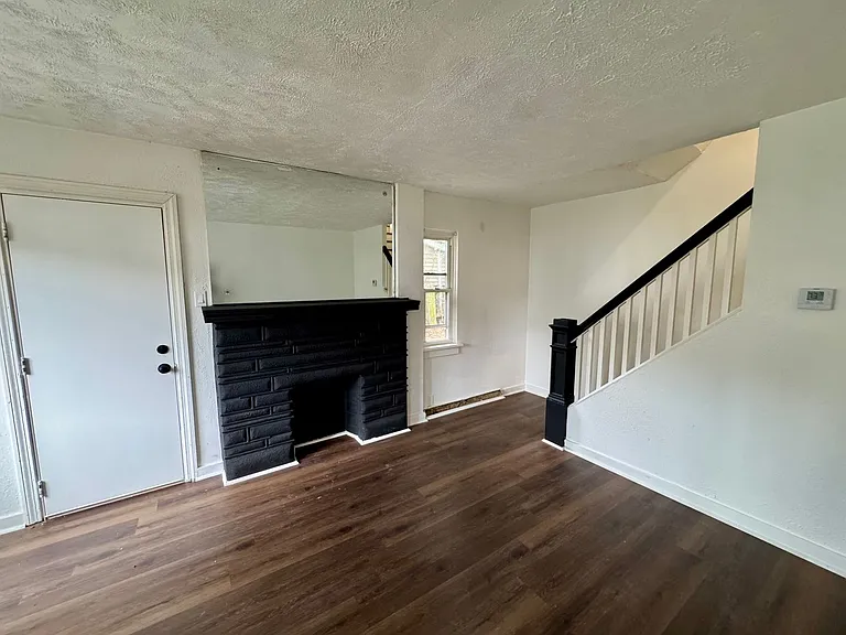 2432 Starkamp St — Photo 29