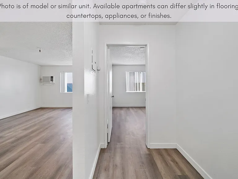 Suncrest Apartments — Photo 17