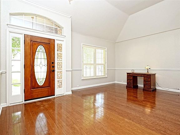 4th image of 11236 Cedarcliffe Dr