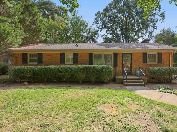 1517 Edith St, Burlington, NC 27215