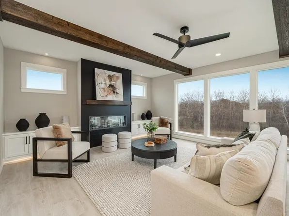 16822 Sycamore St NW, Andover, MN 55304