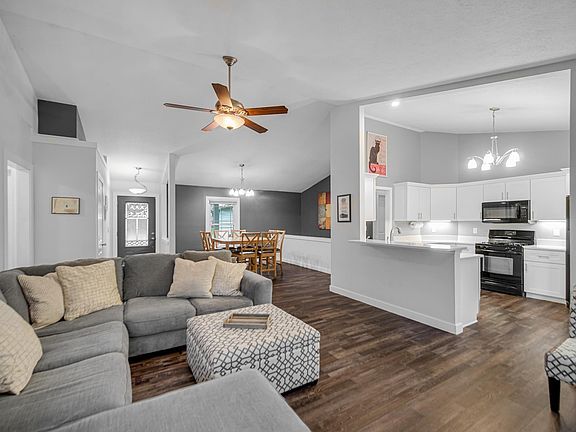 5th image of 33965 Prairie Knolls Dr