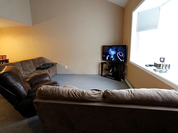 4th image of 11252 Wood River Way #2