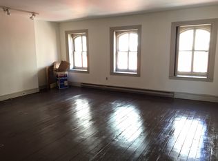 1818 Spruce St APT 3F, Philadelphia, PA 19103