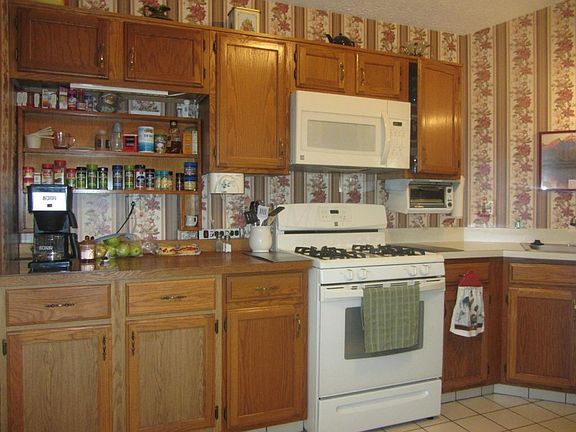 4th image of 6008 Winterberry Dr