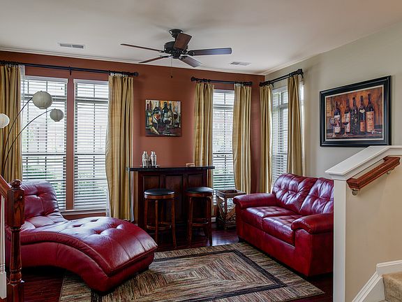 5th image of 7901 Crescent Park Dr