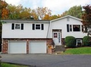 10 Tranquility Ct, Danbury, CT 06811