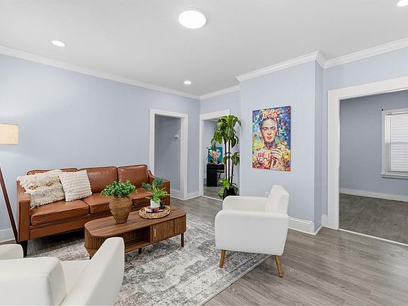 5th image of 195 Bellevue Ave
