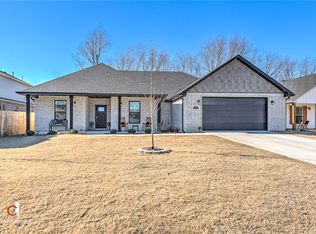 73 N Isabella Pl, Farmington, AR 72730