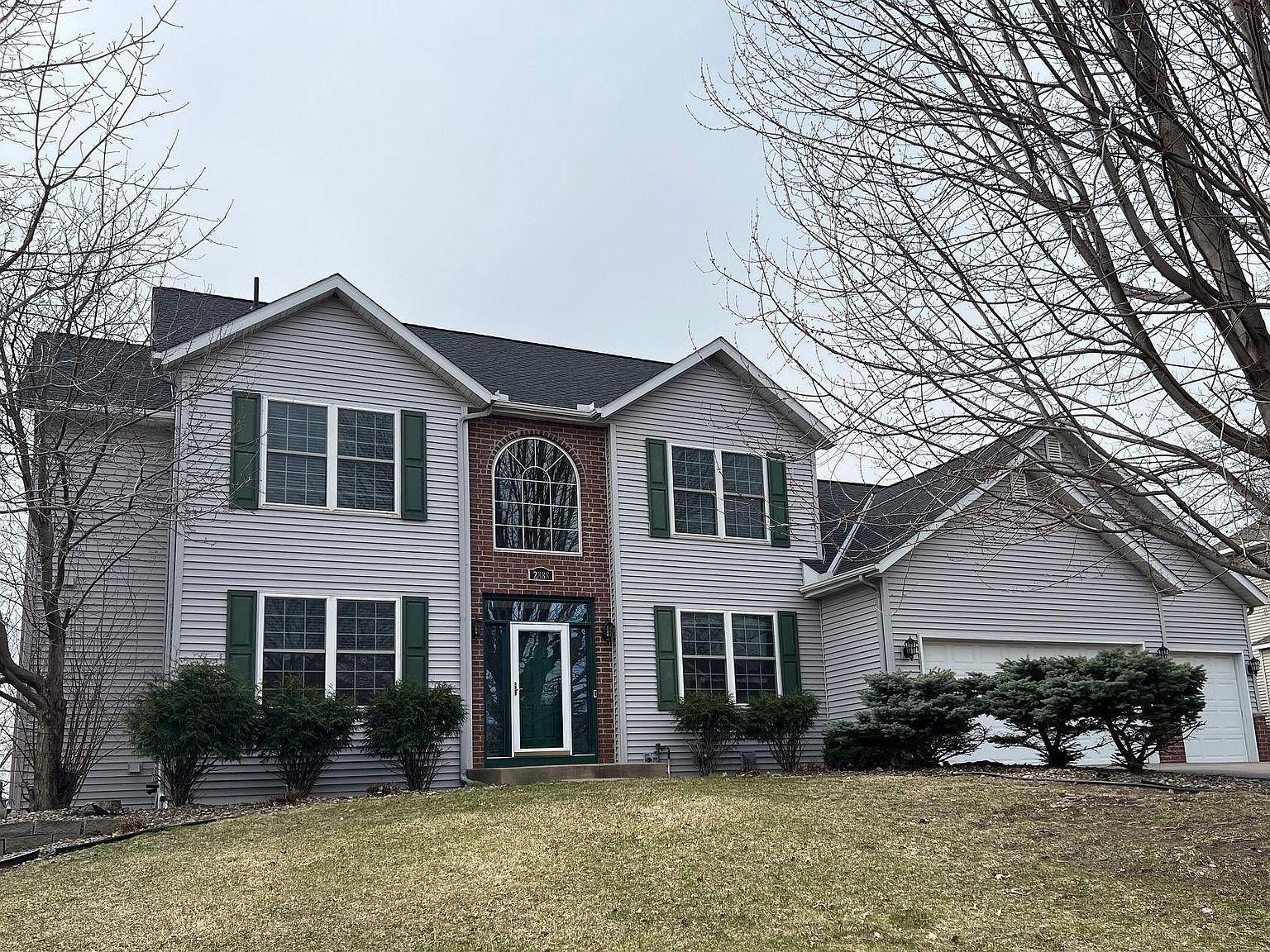 2888 Eagle Valley Dr