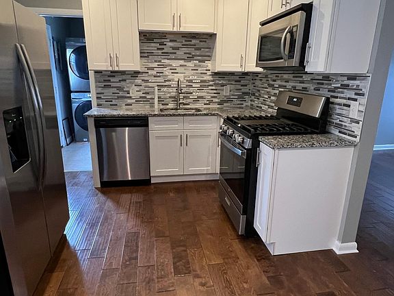 2nd image of 4332 Beechmont Dr