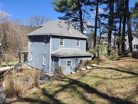 4th image of 105 Carverton Rd