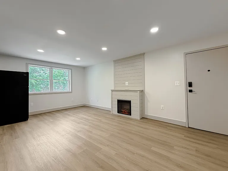17985 Three Notch Rd #6 — Photo 14