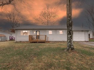 320 S New York St, Austin, IN 47102