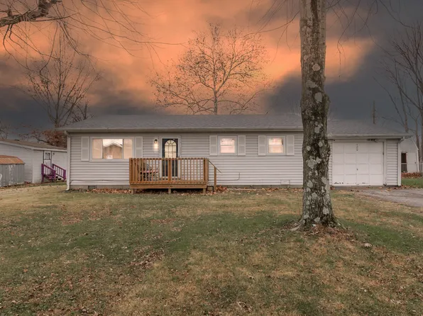 320 S New York St, Austin, IN 47102