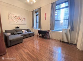 329 W 57th St APT 3F, New York, NY 10019